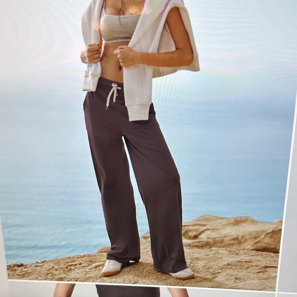 Vuori Java heather wide leg pant - Picture 4 of 7